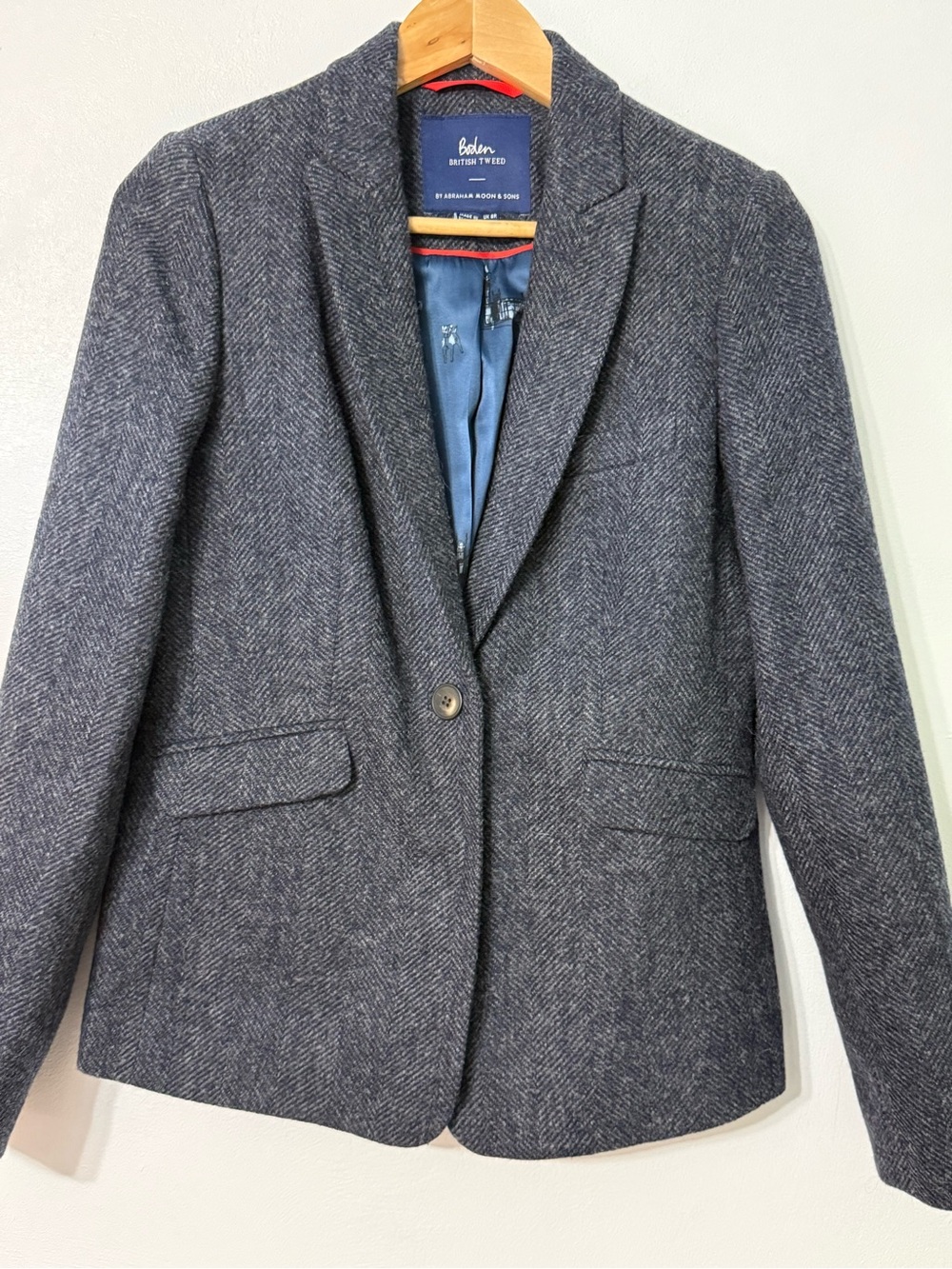 Boden British Tweed by Abraham Moon & Sons Herringbone Tailored Blazer size 4 - Picture 2 of 8